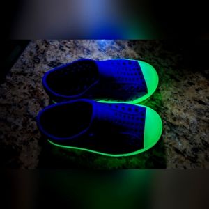 Glow in the dark Natives size c8